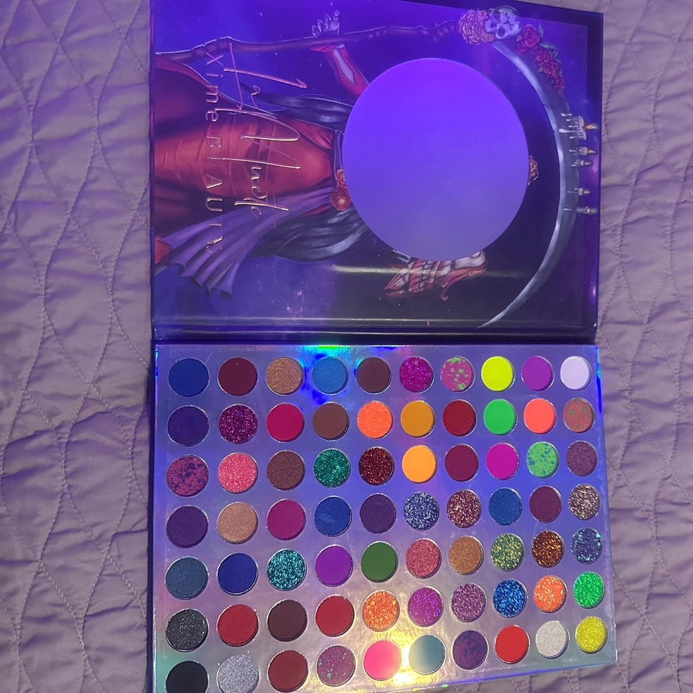 Eyeshadow palette 70 colors